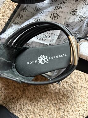 Rock & Republic Black Strappy Sandals with Gold-Tone Accent